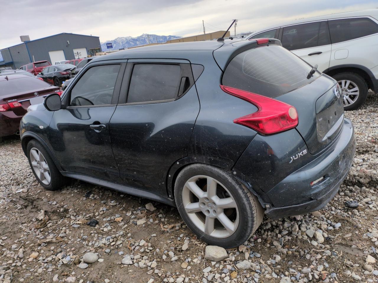 2014 Nissan Juke S - Image 2