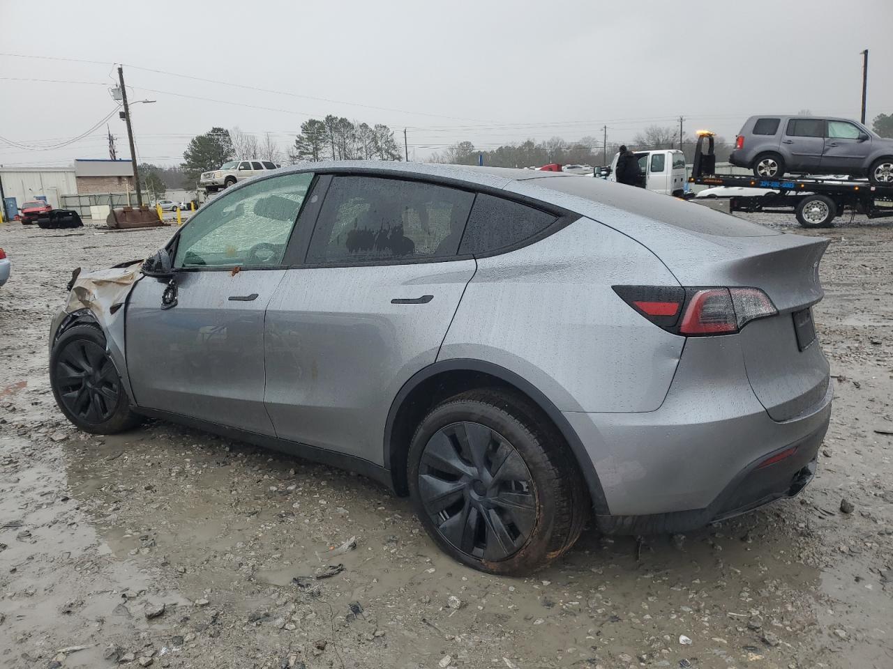 2025 Tesla Model Y - Image 2