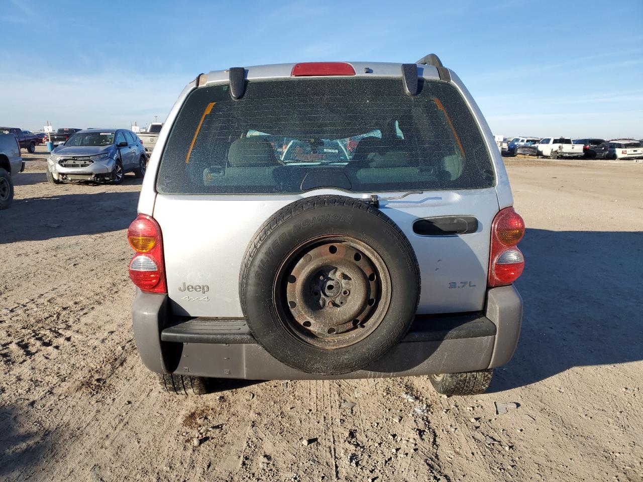 2004 Jeep Liberty Sport - Image 6
