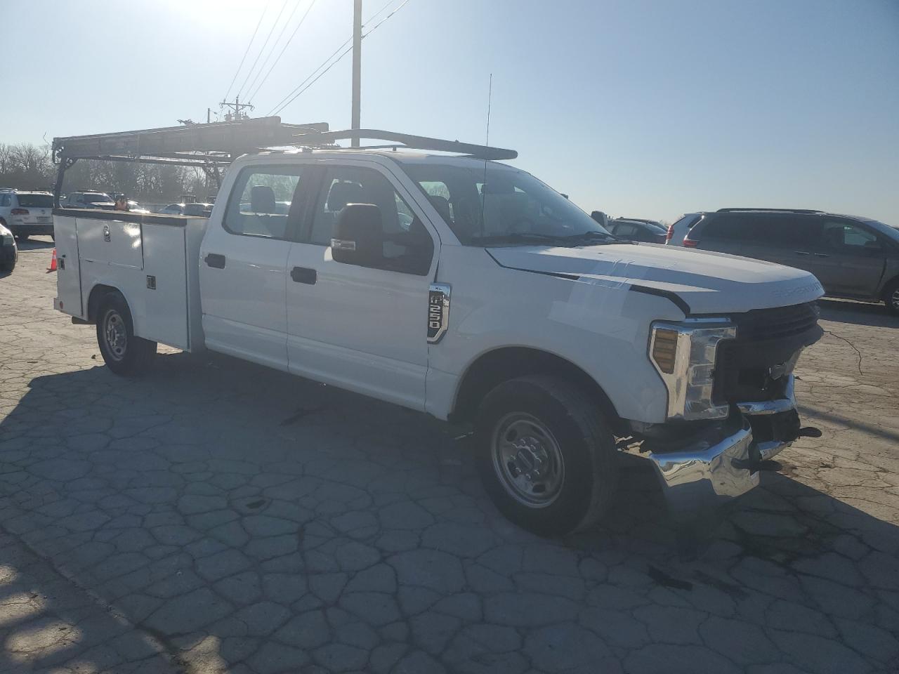 2019 Ford F250 Super Duty - Фото 4