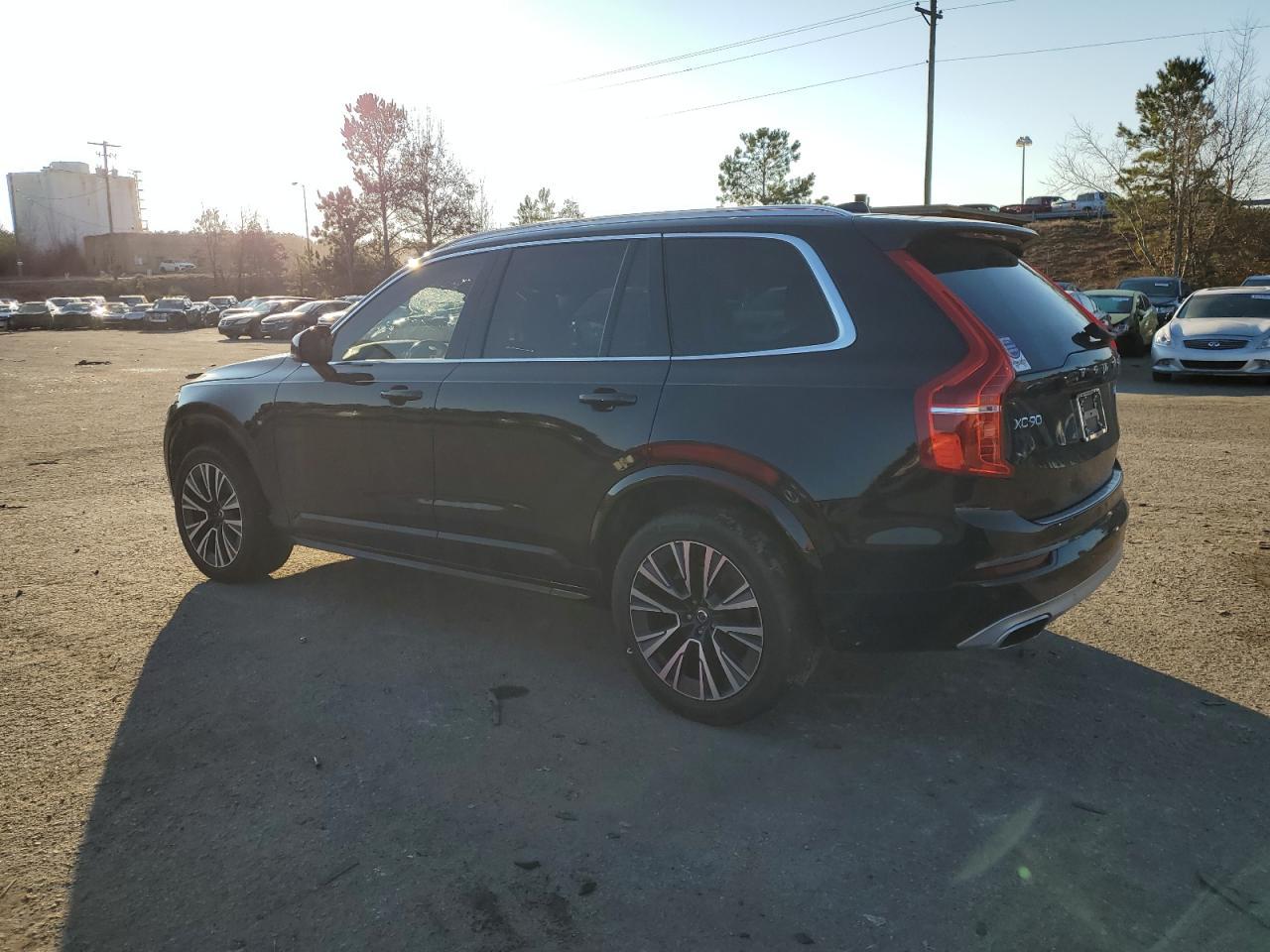 2020 Volvo Xc90 T6 Momentum - Фото 2