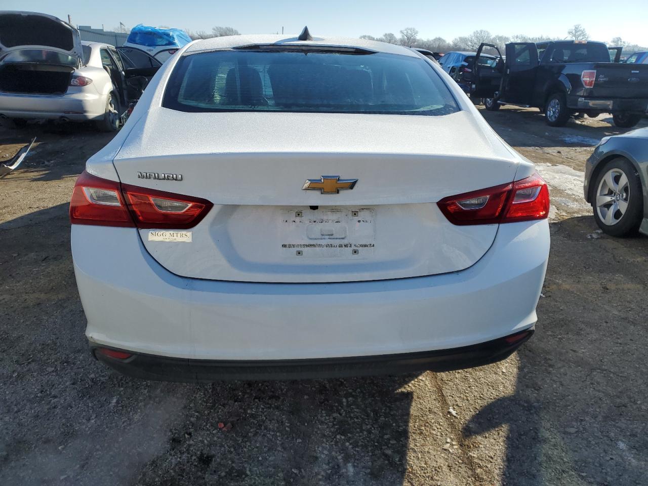 2020 Chevrolet Malibu Ls - Фото 6