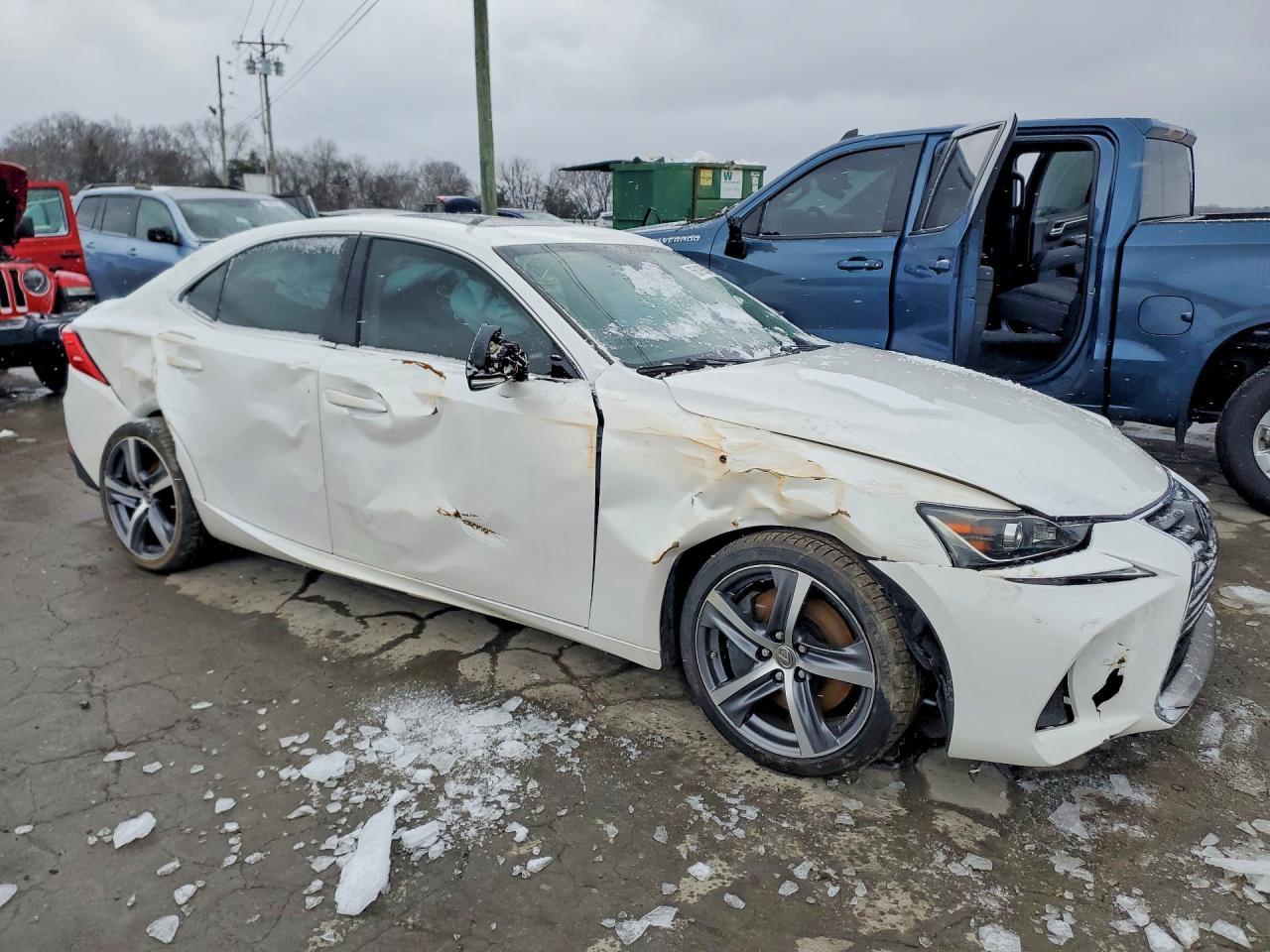 2017 Lexus Is 300 - Фото 4