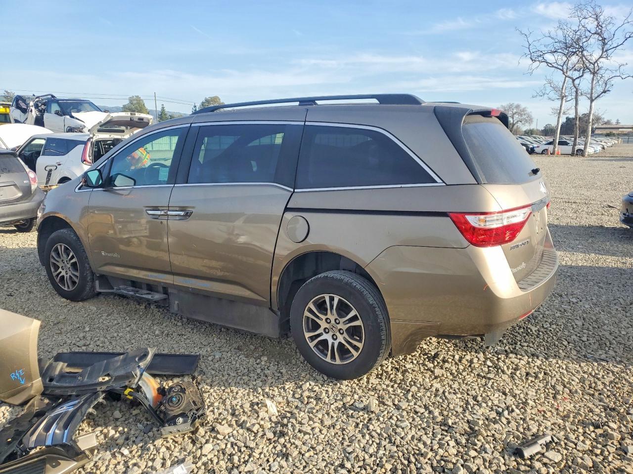 2013 Honda Odyssey Ex - Фото 2