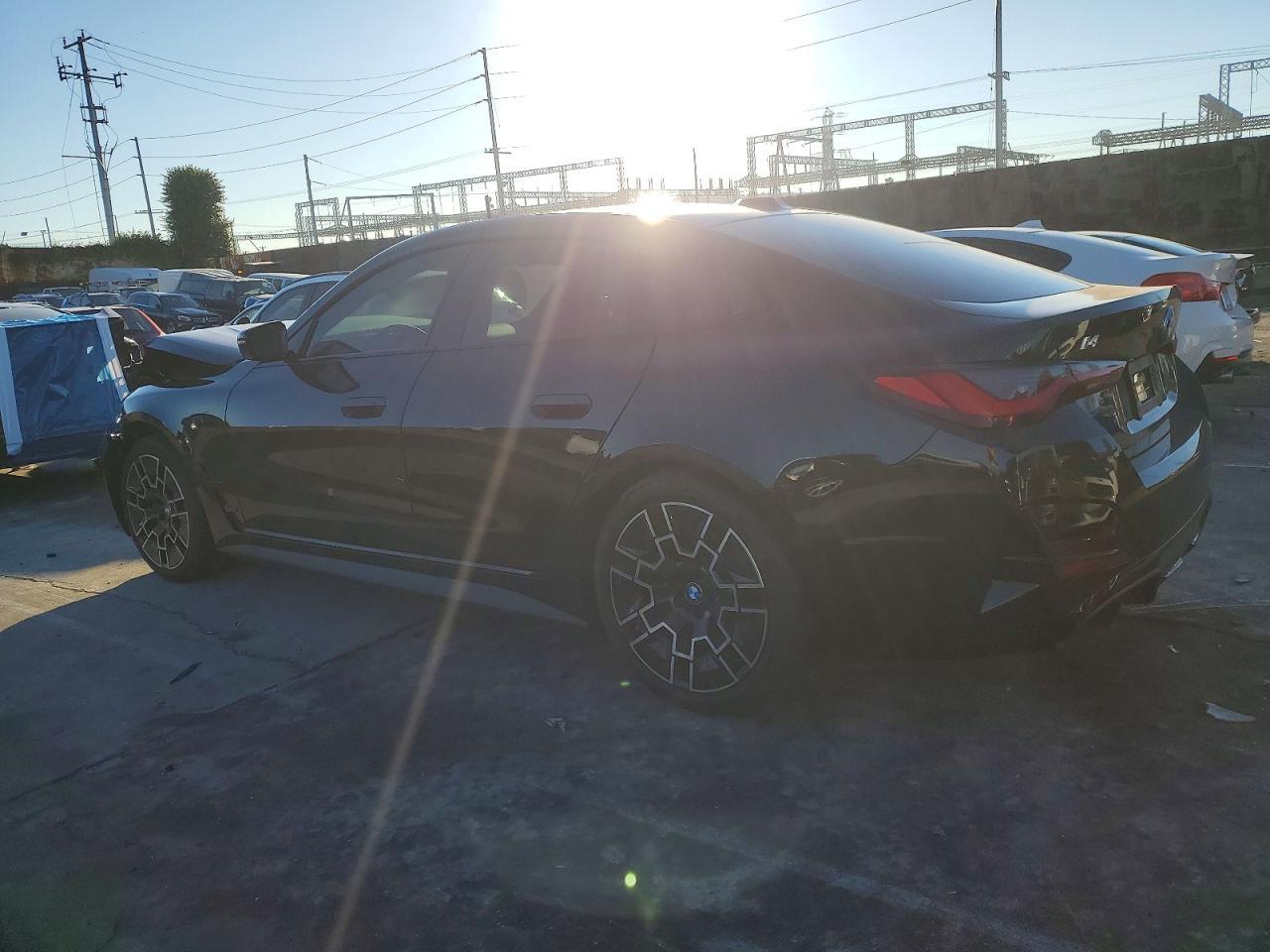 2025 BMW I4 Edrive 40 - Image 2