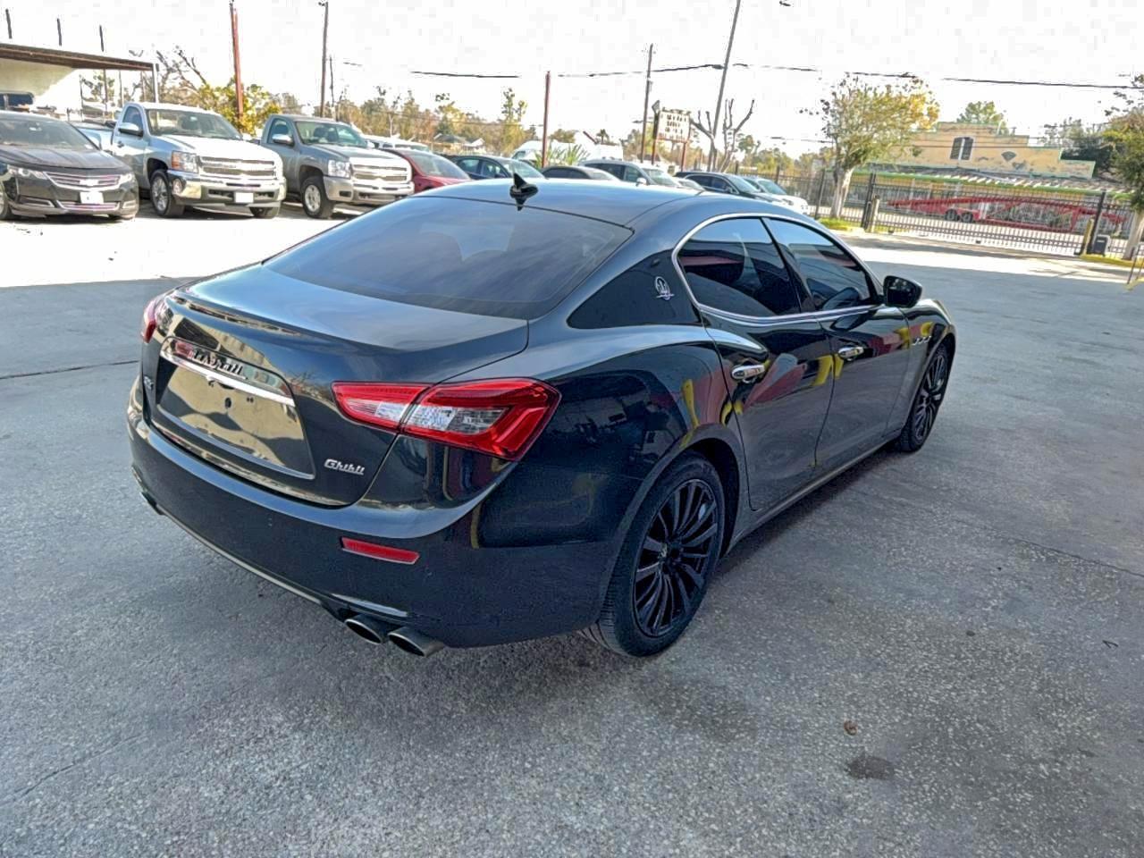 2017 Maserati Ghibli S - Image 4