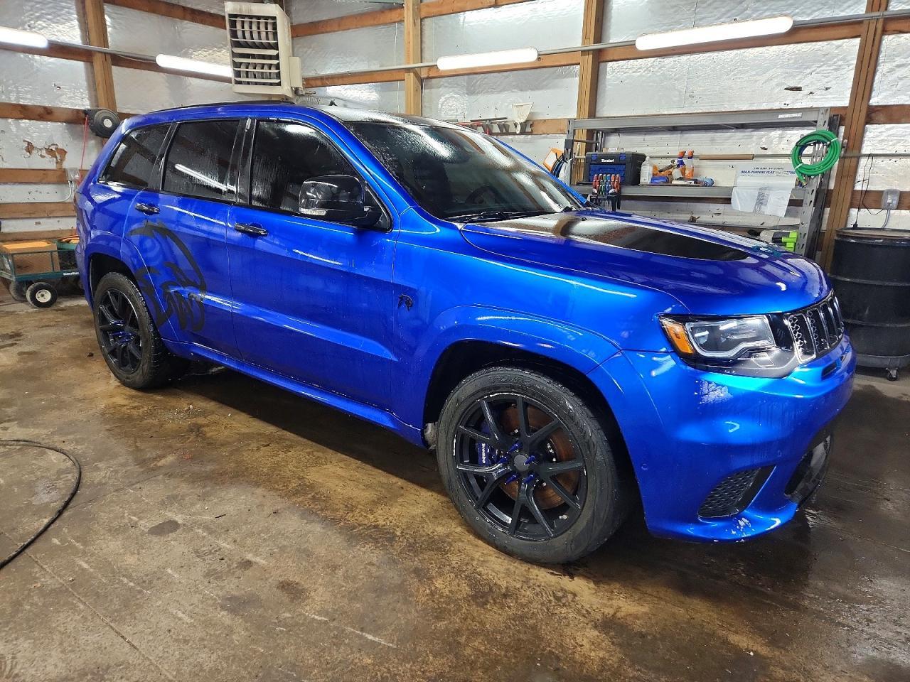 2018 Jeep Grand Cherokee Trackhawk - Image 4