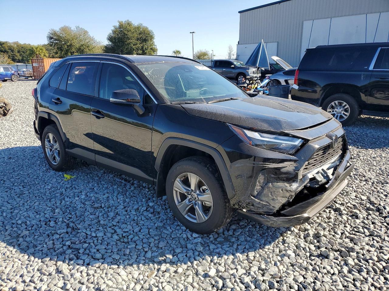 2025 Toyota Rav4 Xle - Image 4