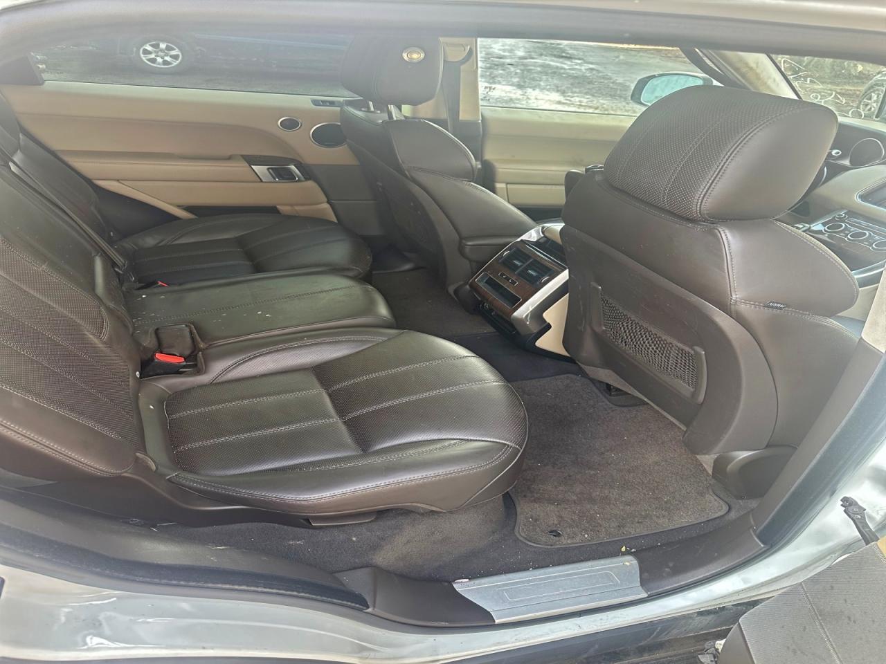 2014 Land Rover Range Rover Sport Hse - Image 6