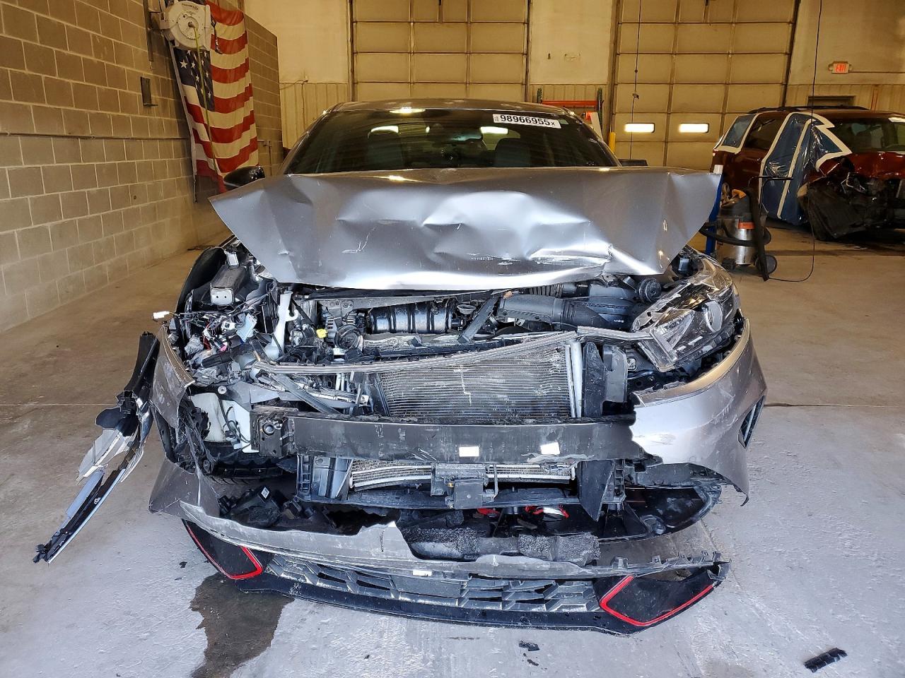 2024 Kia Forte Gt Line - Фото 5