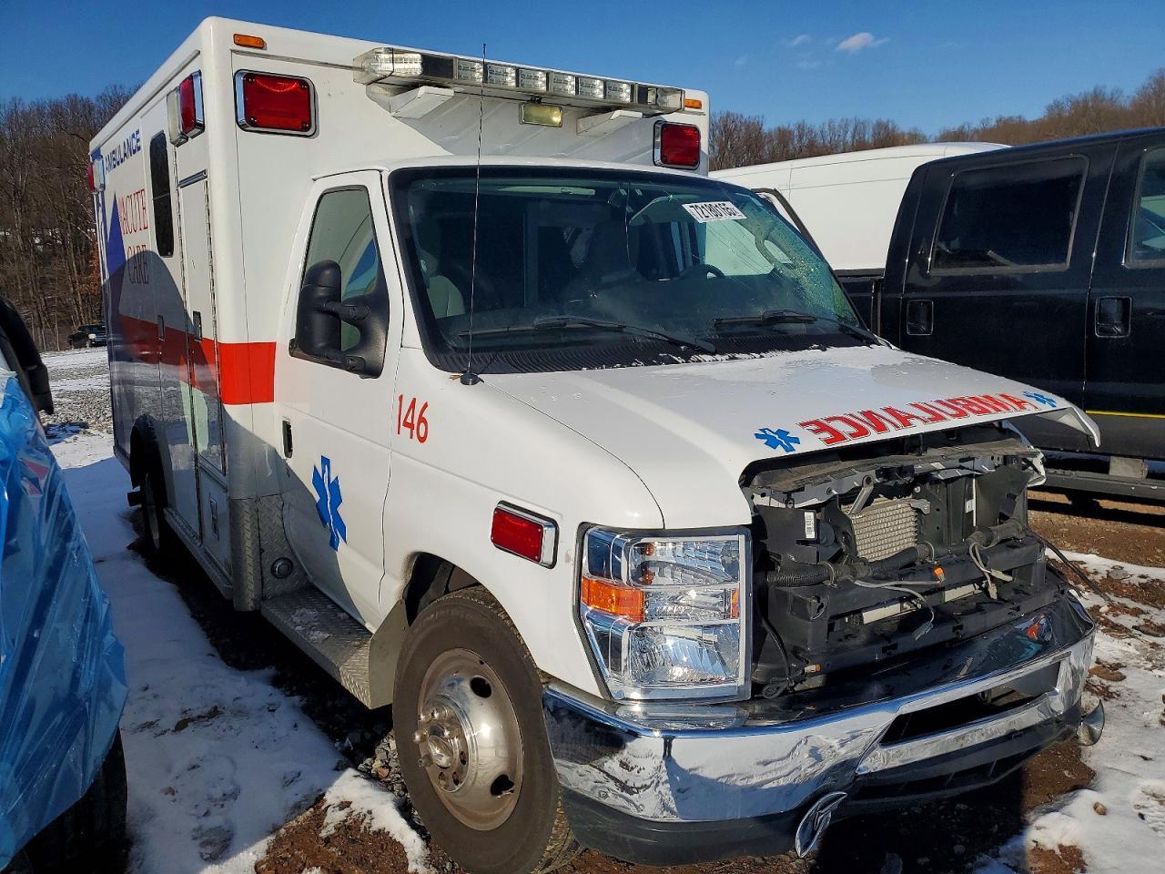 2019 Ford E350 Ambulance - Image 4