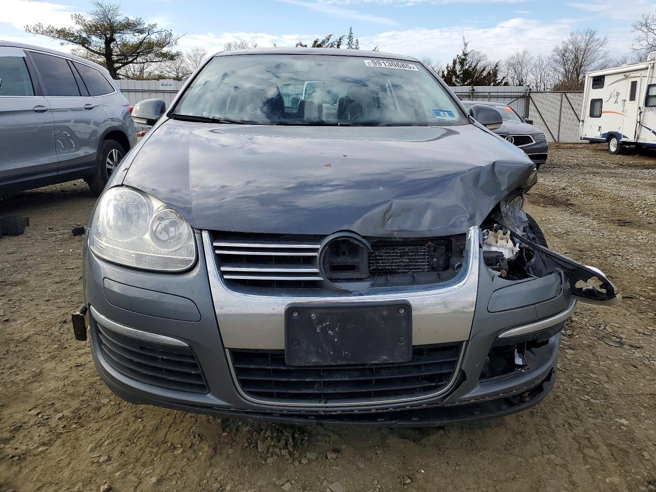 2010 Volkswagen Jetta Se - Image 5