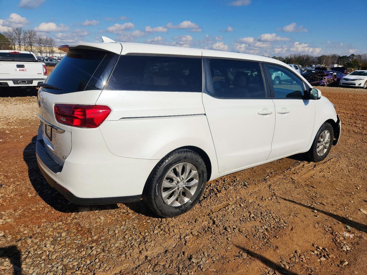 2021 Kia Sedona Lx - Фото 3