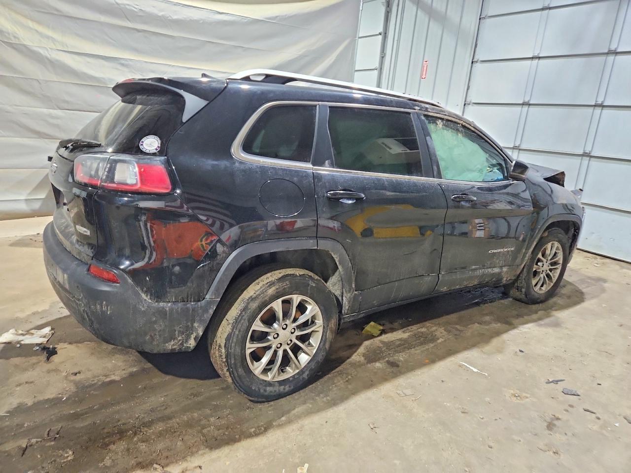 2019 Jeep Cherokee Latitude Plus - Фото 3