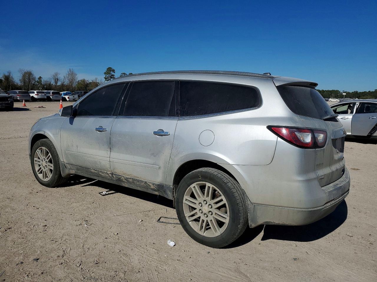 2015 Chevrolet Traverse Lt - Фото 2