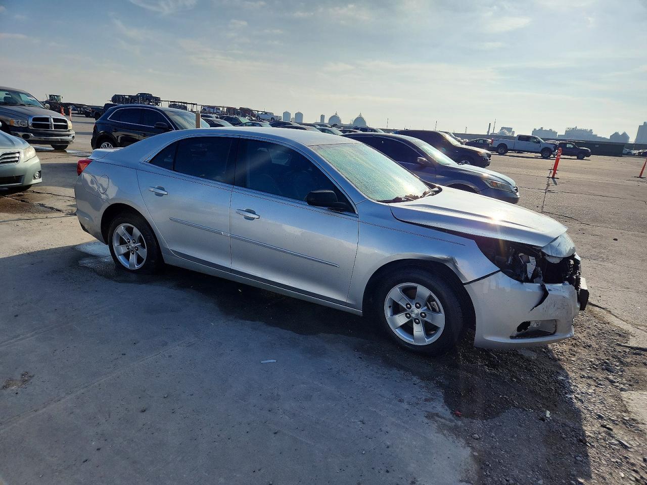 2015 Chevrolet Malibu Ls - Фото 4