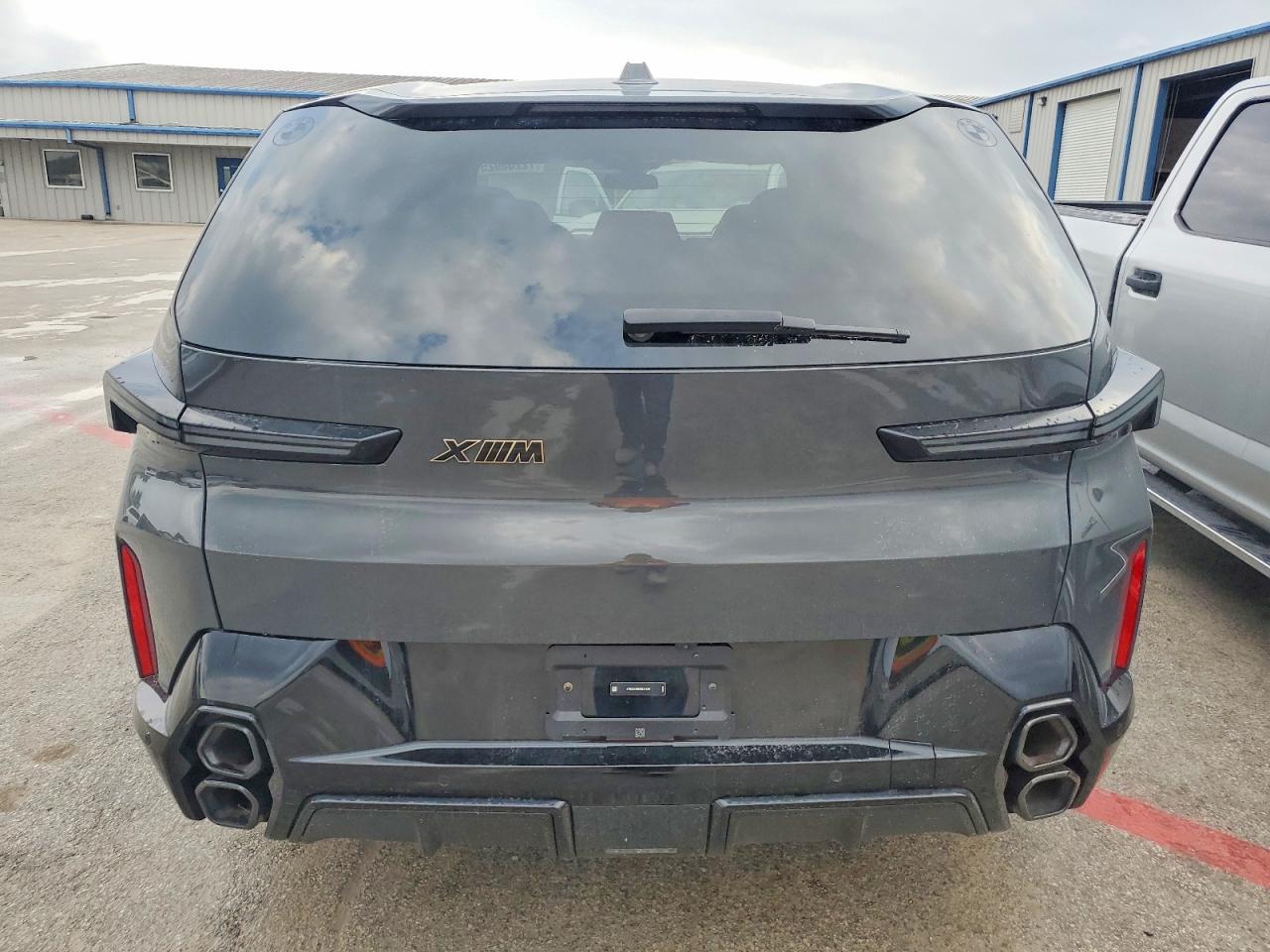 2025 BMW Xm - Фото 6