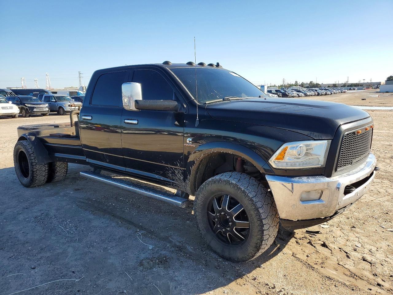 2016 Ram 3500 Laramie - Фото 4