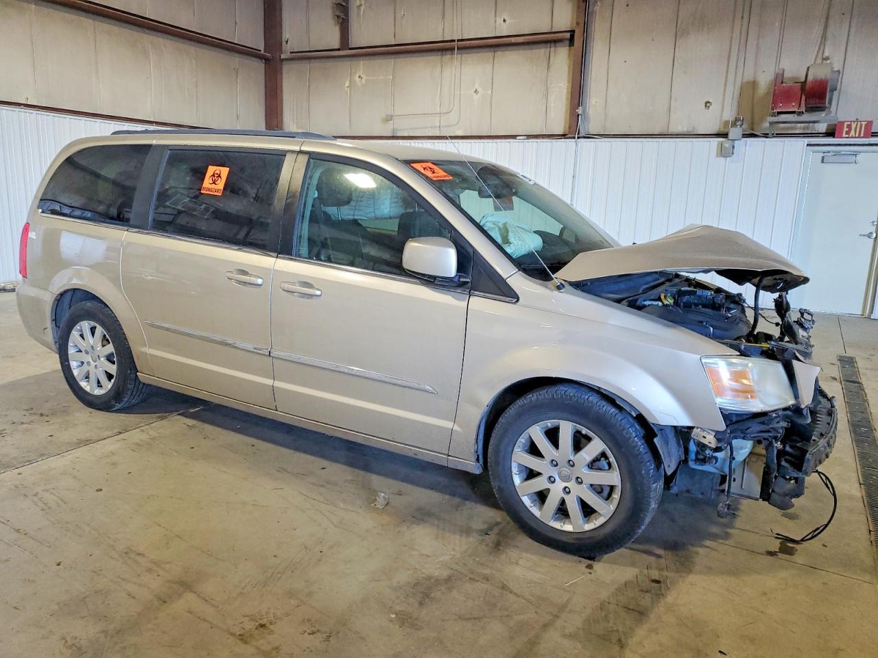 2015 Chrysler Town & Country Touring - Фото 4