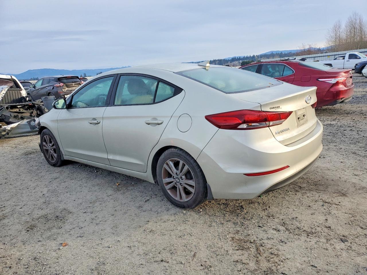 2017 Hyundai Elantra Se - Фото 2