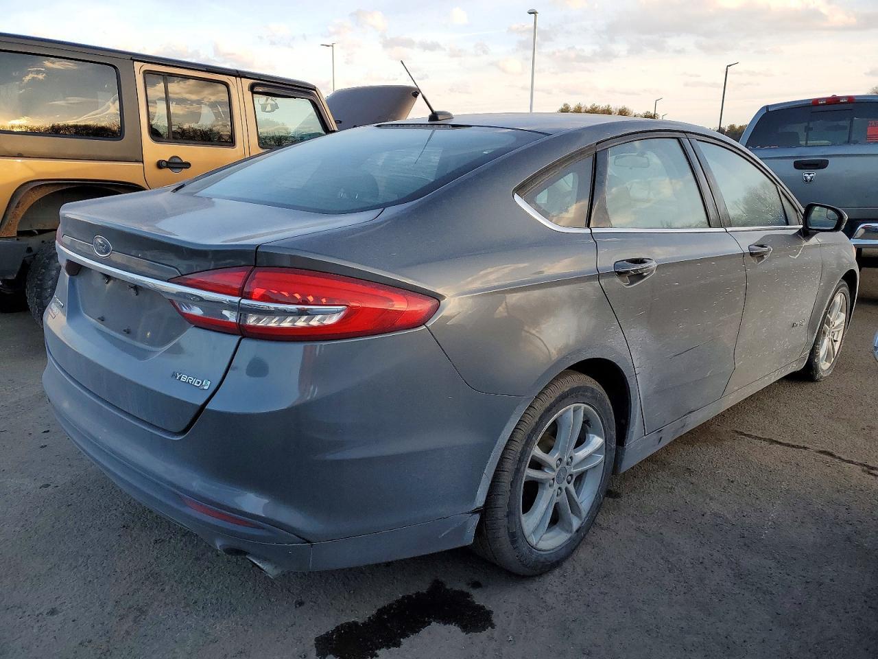 2018 Ford Fusion S Hybrid - Image 3