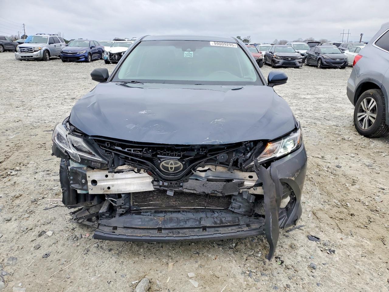 2018 Toyota Camry L - Image 5