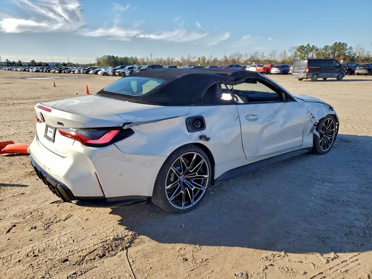 2022 BMW M4 Competition - Image 3