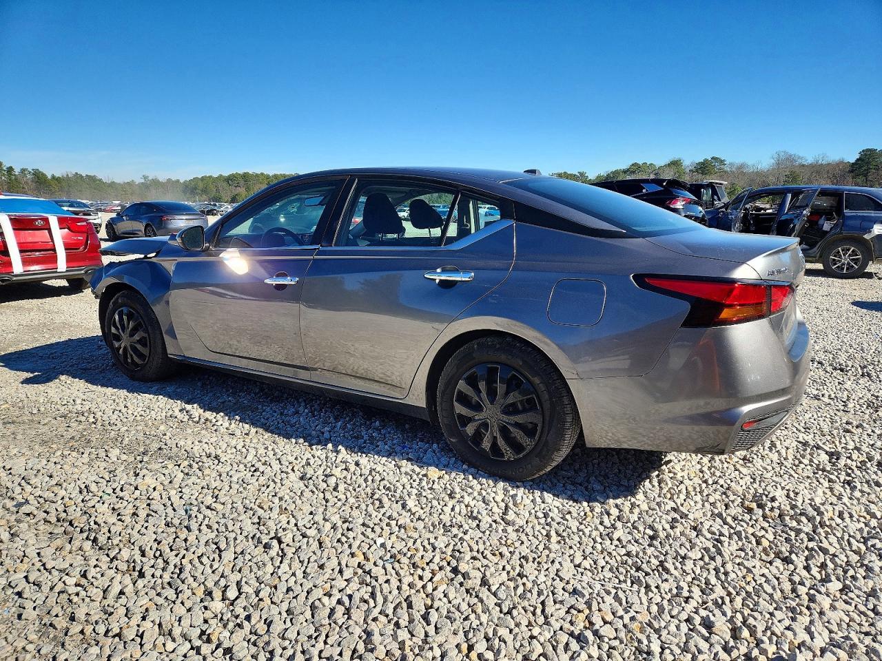 2020 Nissan Altima S - Image 2