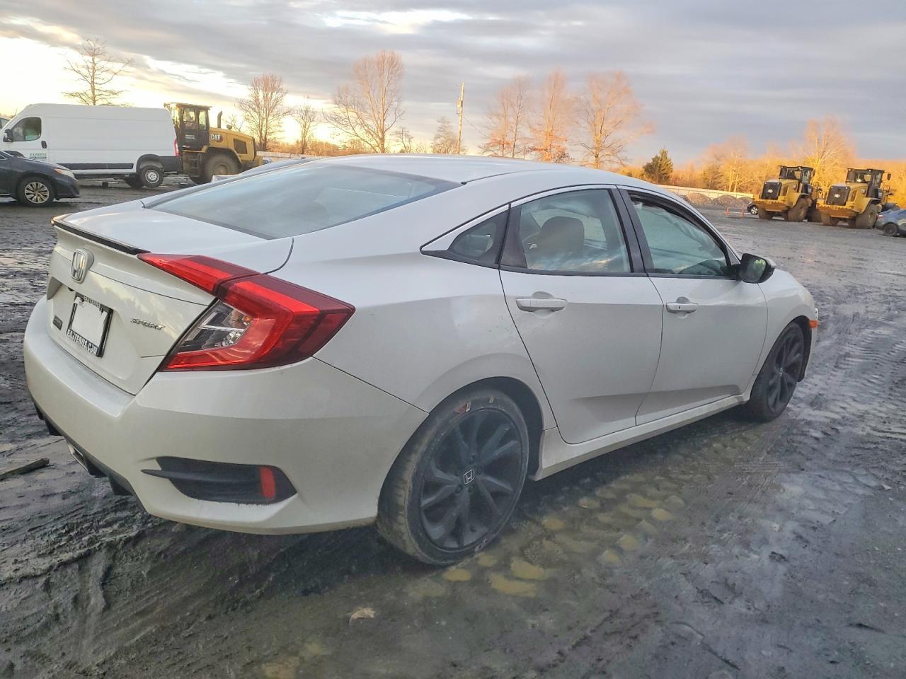 2020 Honda Civic Sport - Фото 3