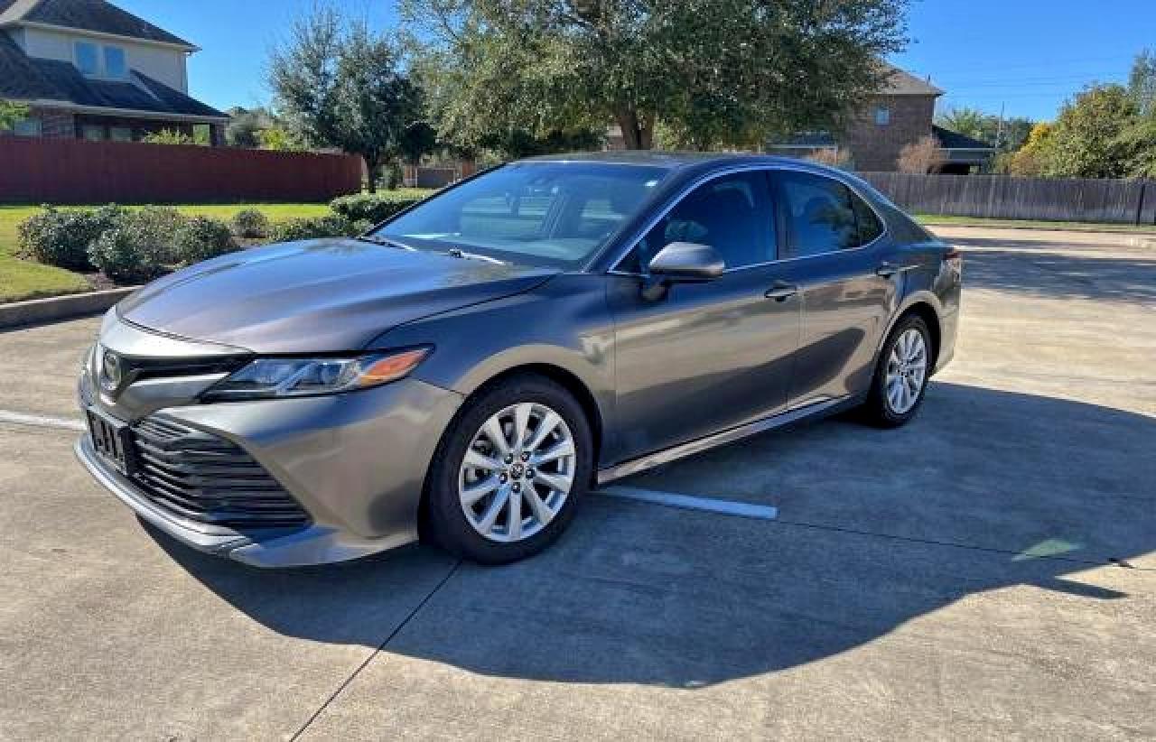 2020 Toyota Camry Le - Image 2