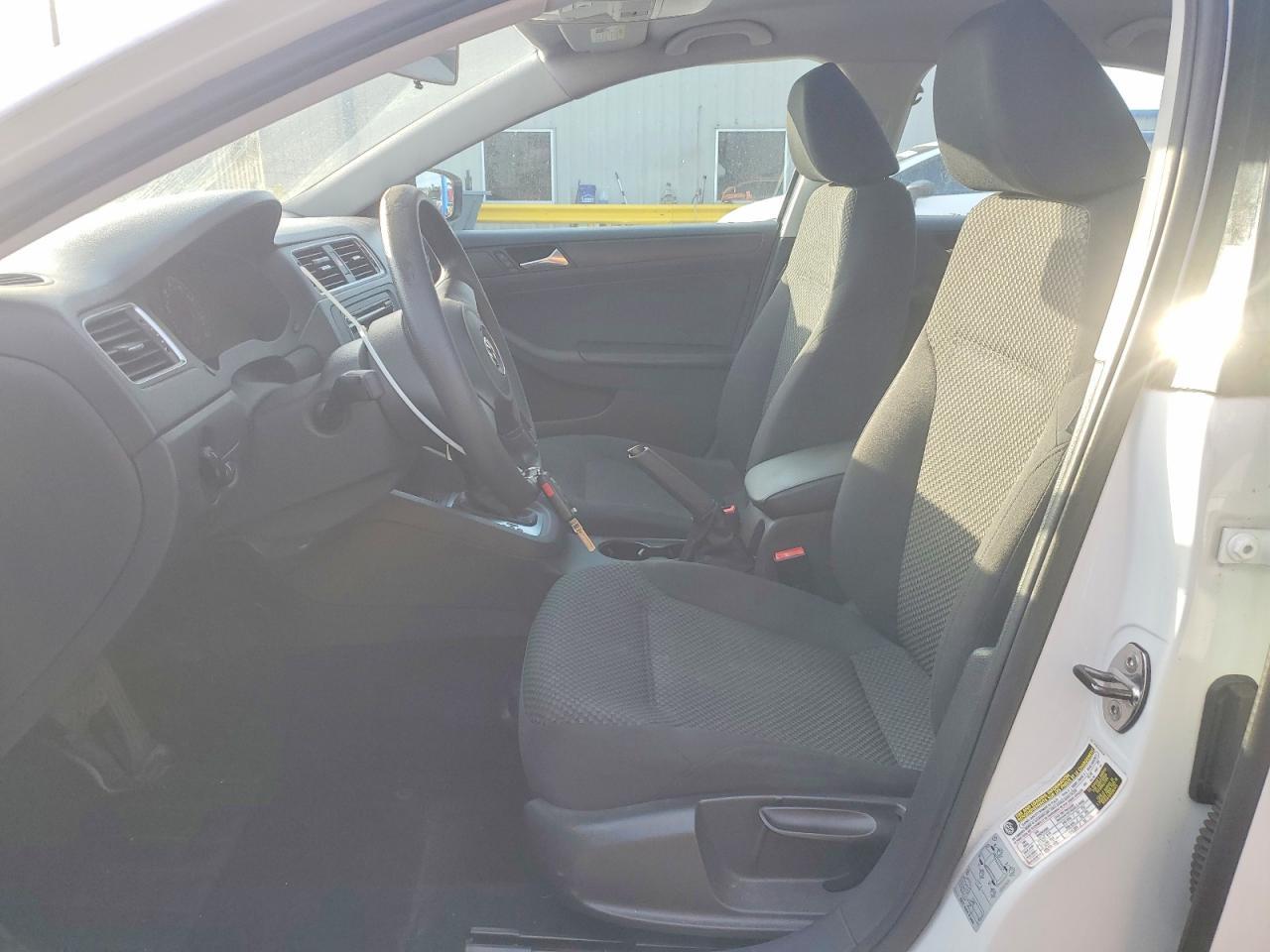 2014 Volkswagen Jetta Base - Image 7