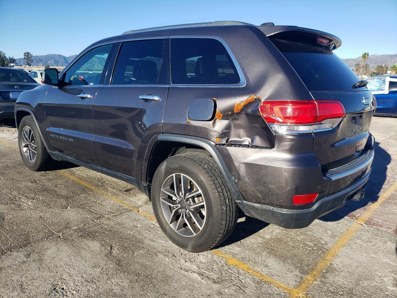 2019 Jeep Grand Cherokee Limited - Image 2