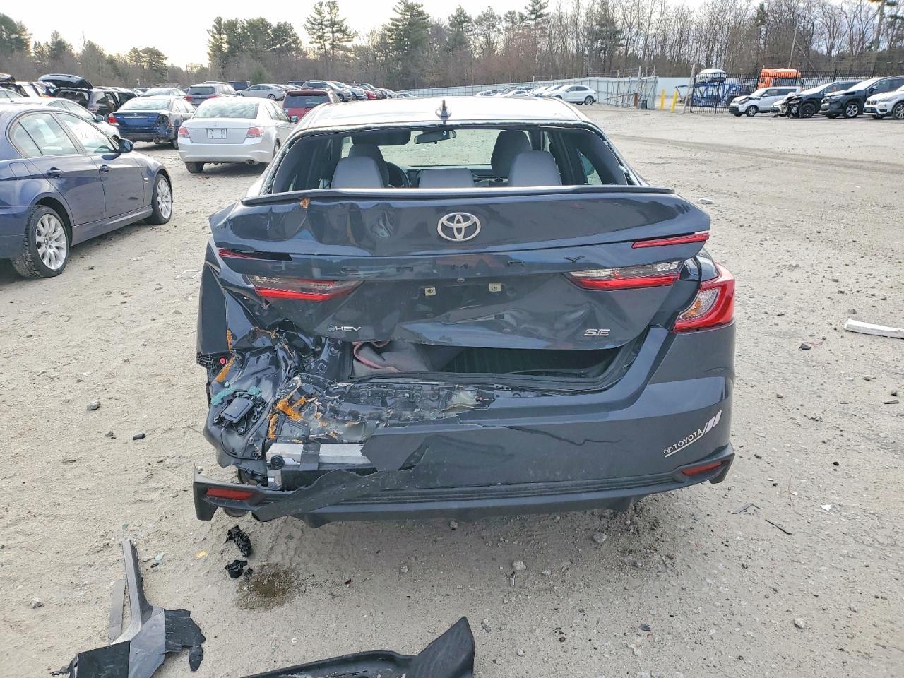 2025 Toyota Camry Xse - Image 6