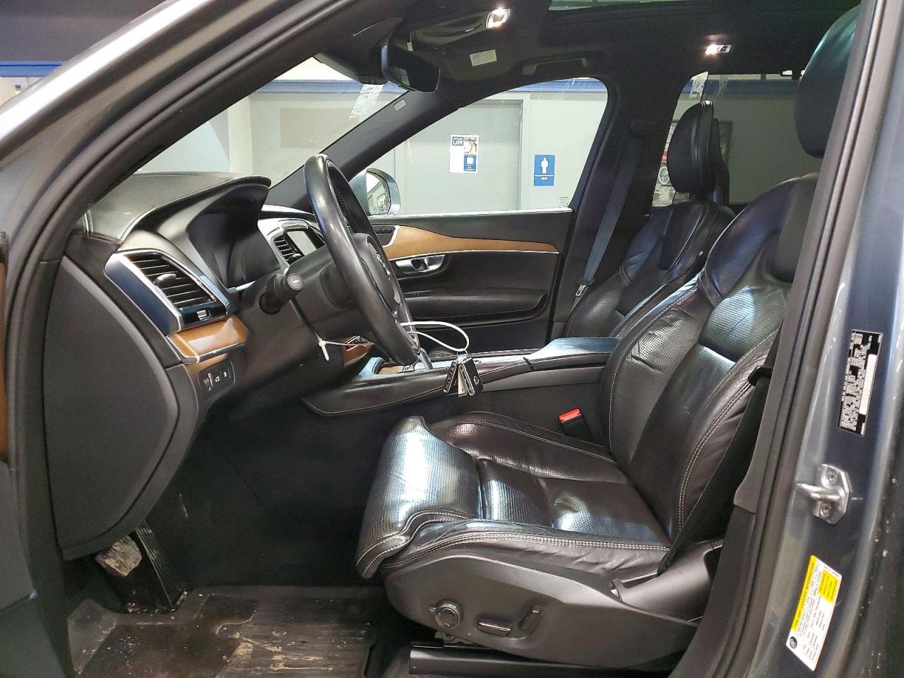 2016 Volvo Xc90 T8 - Image 7