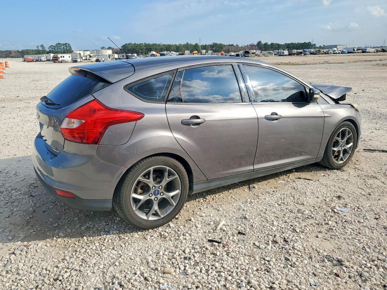 2014 Ford Focus Se - Фото 3