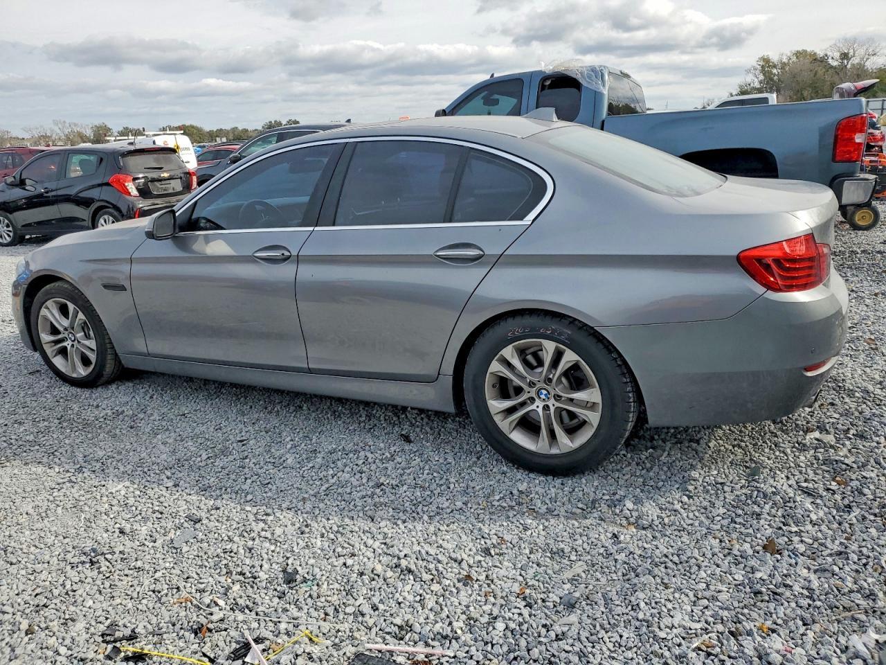 2016 BMW 535 I - Фото 2