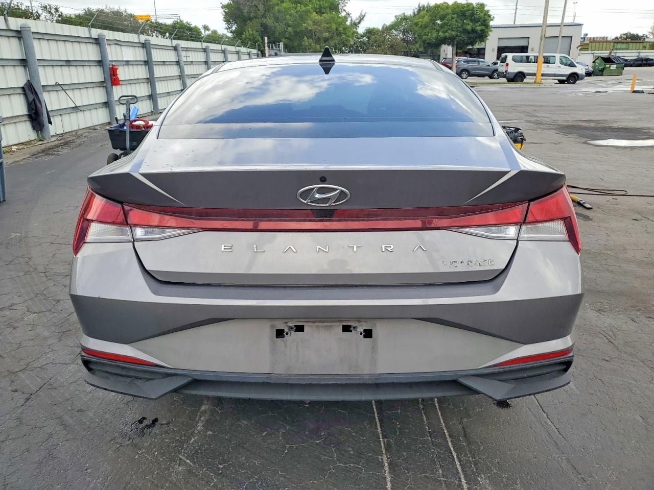 2022 Hyundai Elantra Sel - Image 6