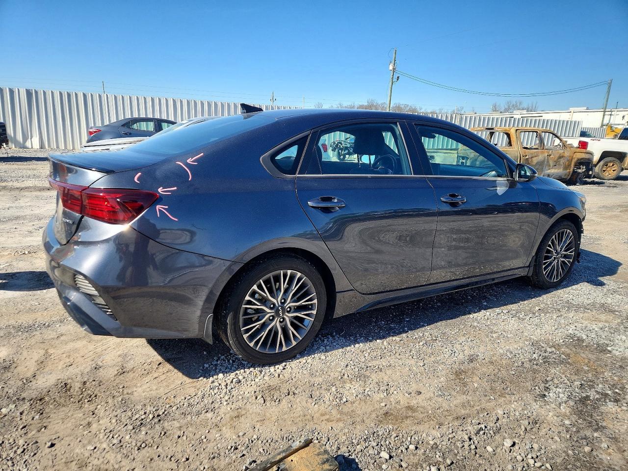 2023 Kia Forte Gt Line - Фото 3