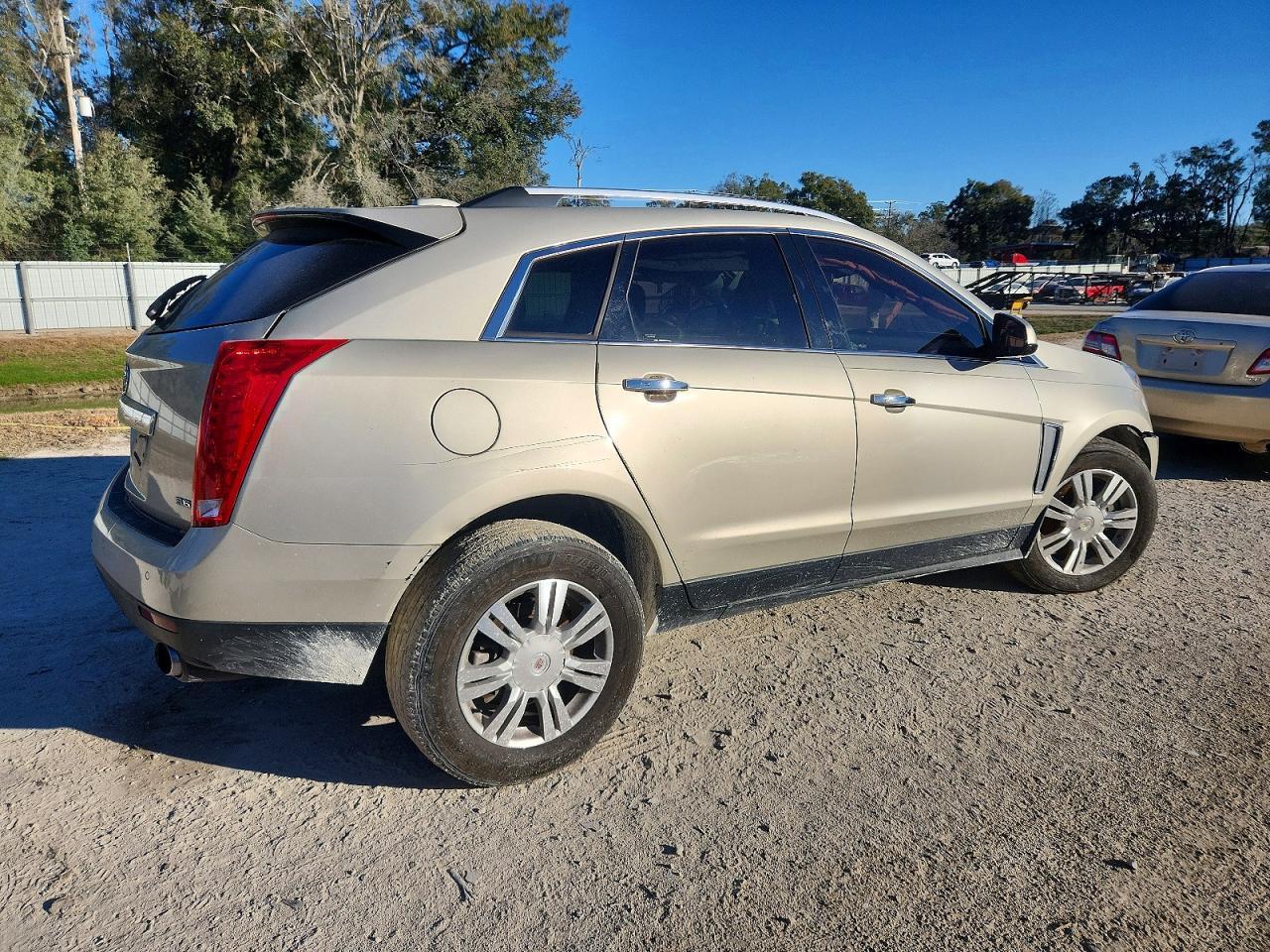 2015 Cadillac Srx Luxury Collection - Image 3