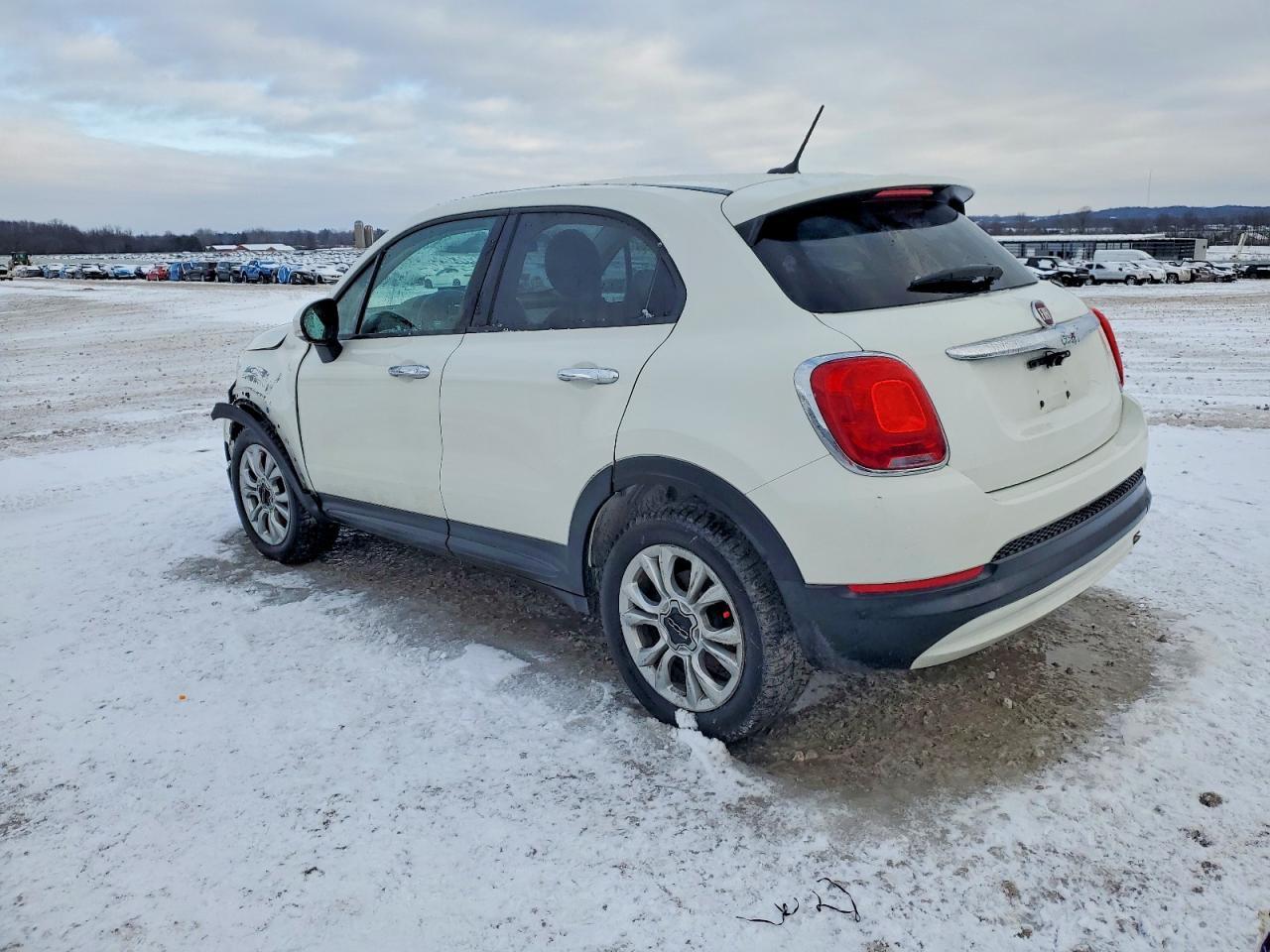 2016 Fiat 500X Easy - Image 2