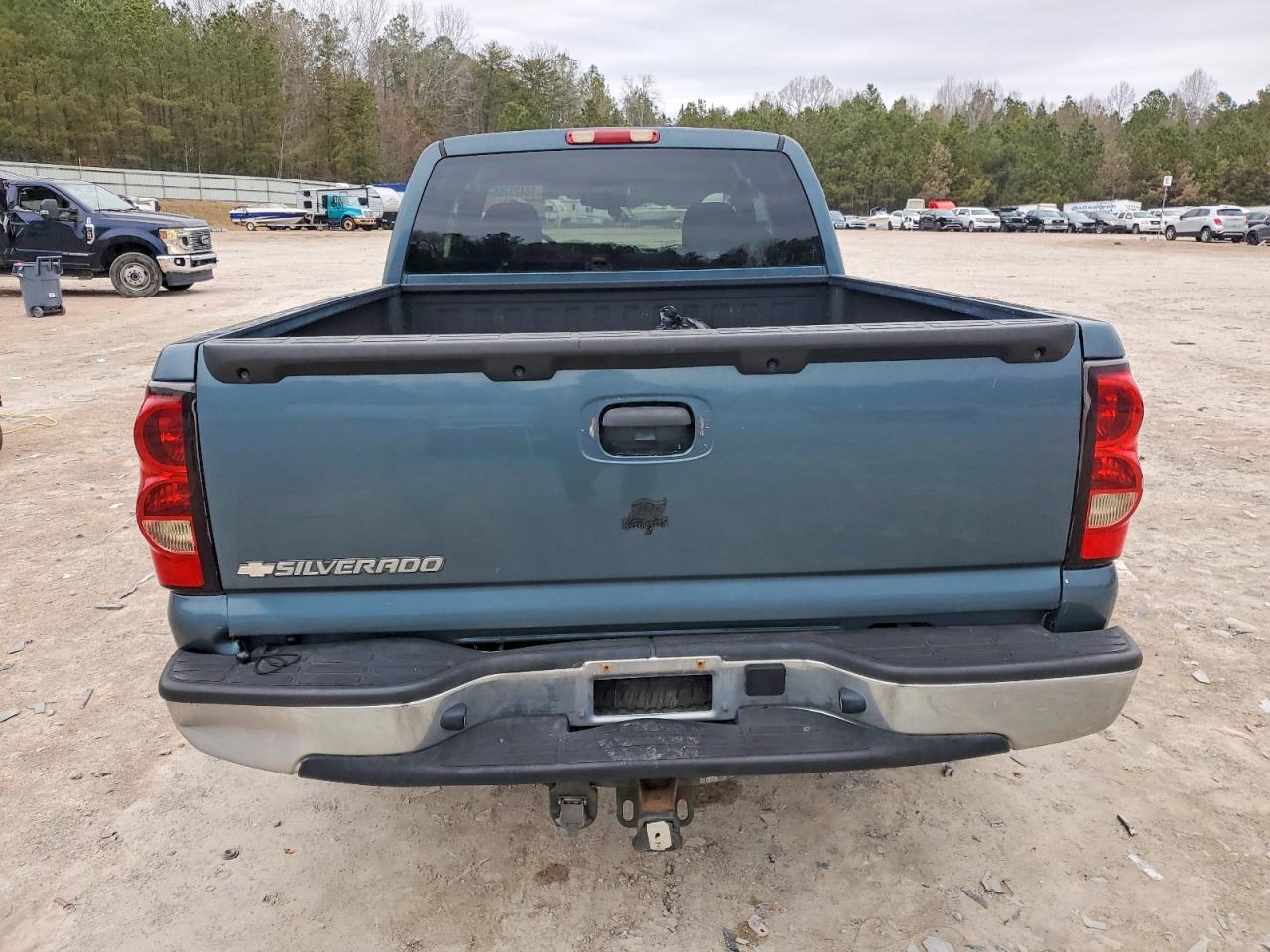 2007 Chevrolet Silverado C1500 Classic - Image 6