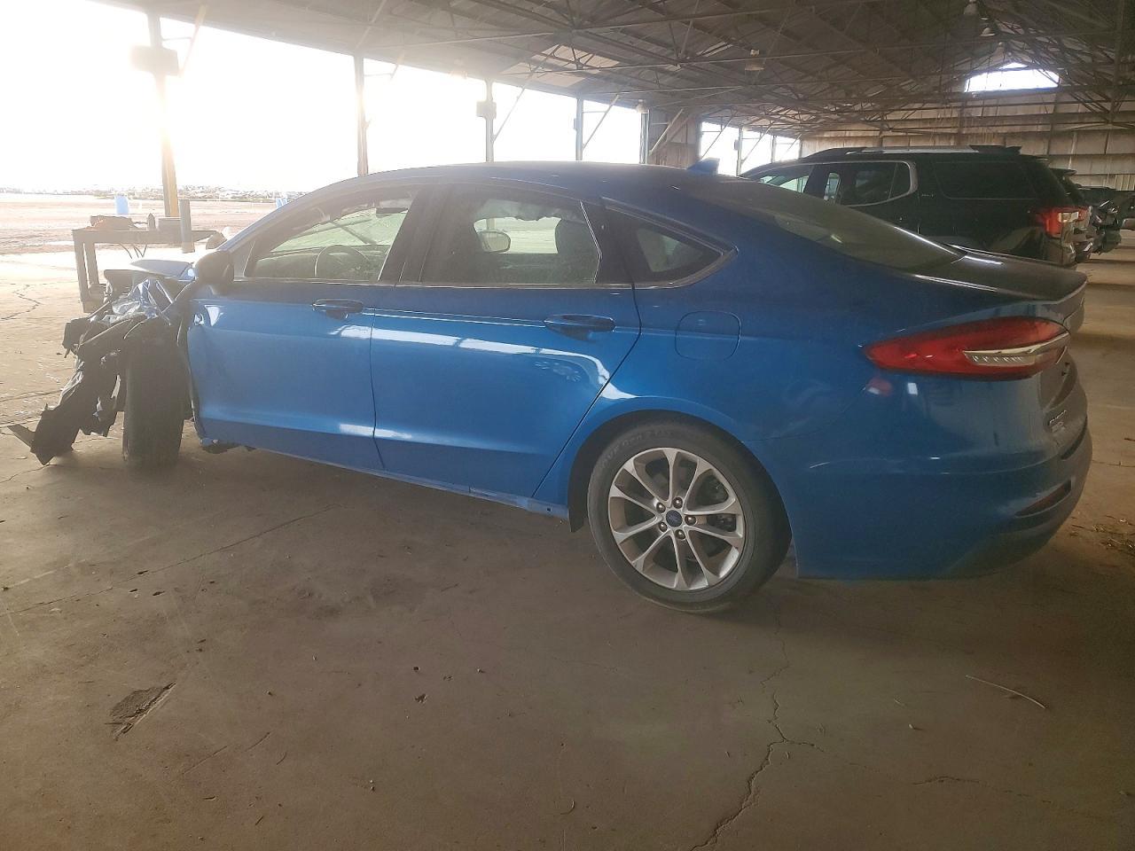2020 Ford Fusion Se - Фото 2