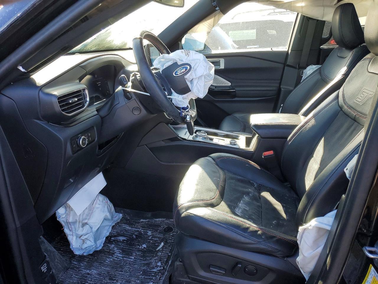 2023 Ford Explorer St - Image 7