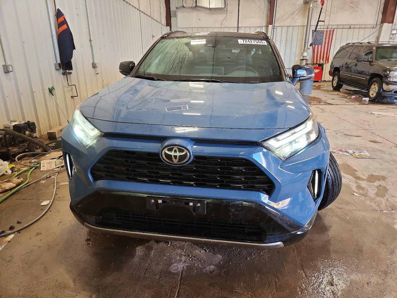 2025 Toyota Rav4 Xse - Image 5