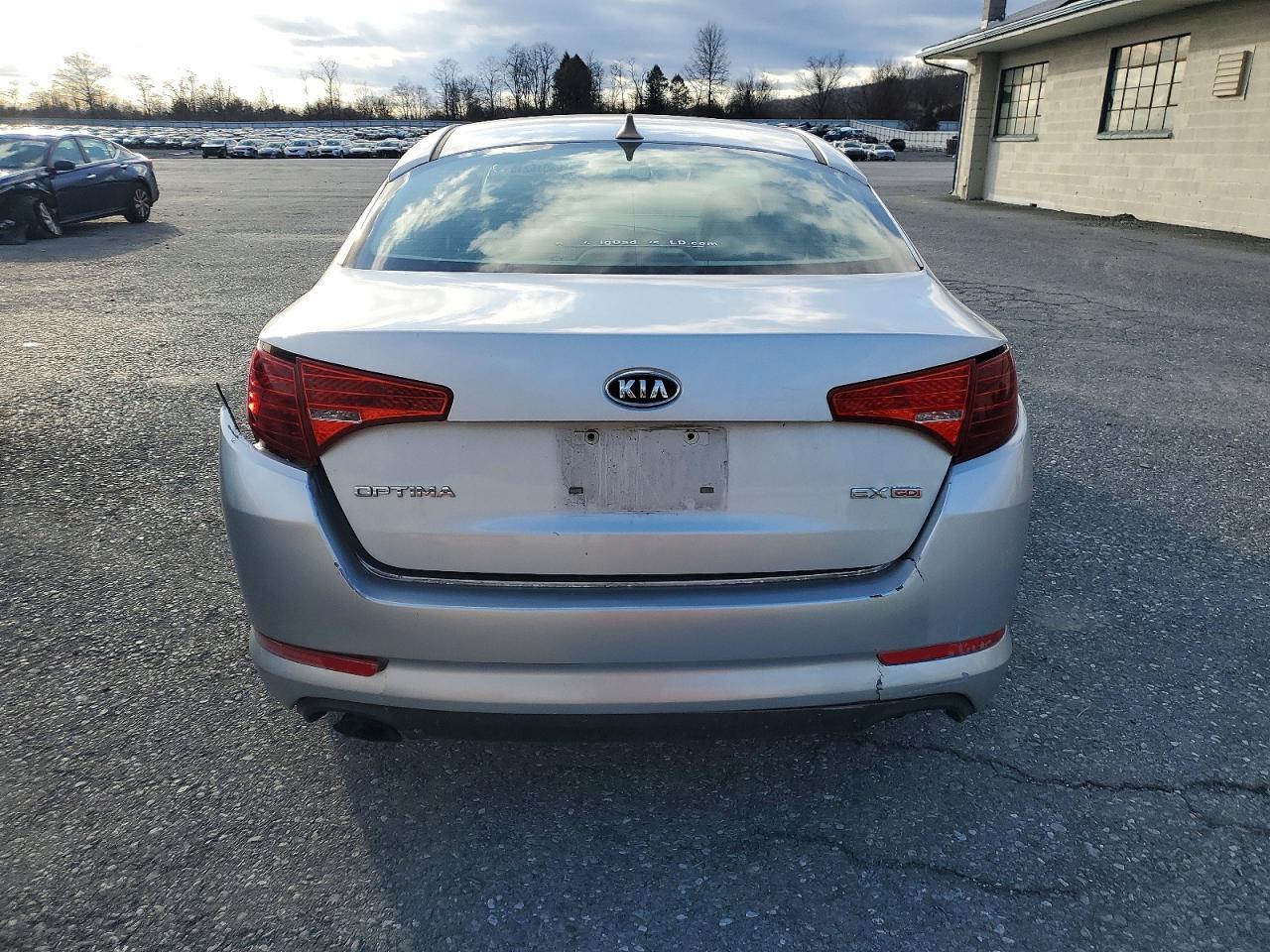 2012 Kia Optima Ex - Image 6