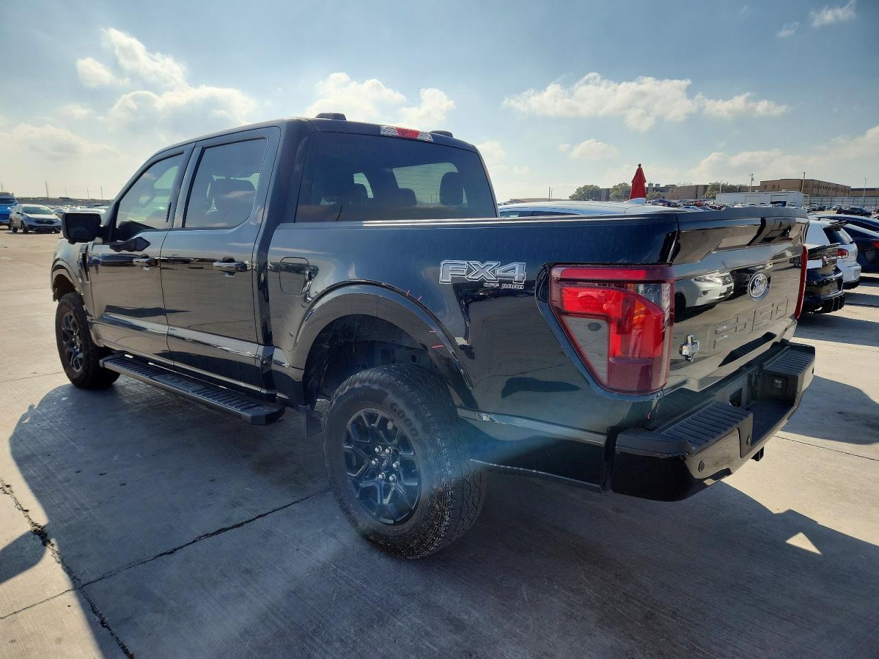 2024 Ford F150 Xlt - Фото 2