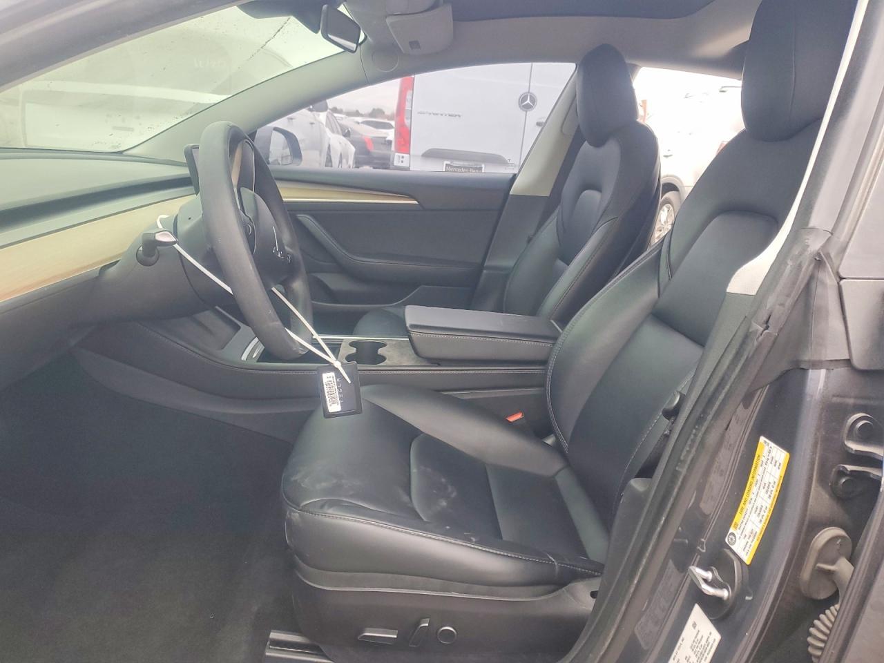 2022 Tesla Model 3 - Фото 7