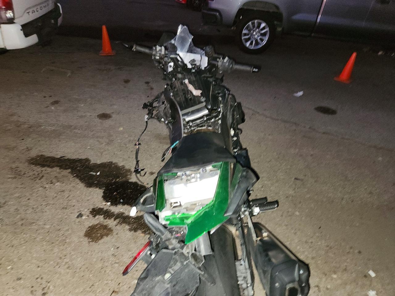 2025 Kawasaki Zx1100 J - Фото 6