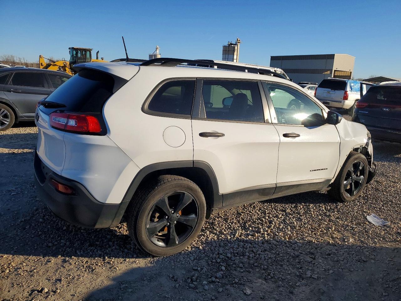 2017 Jeep Cherokee Sport - Image 3