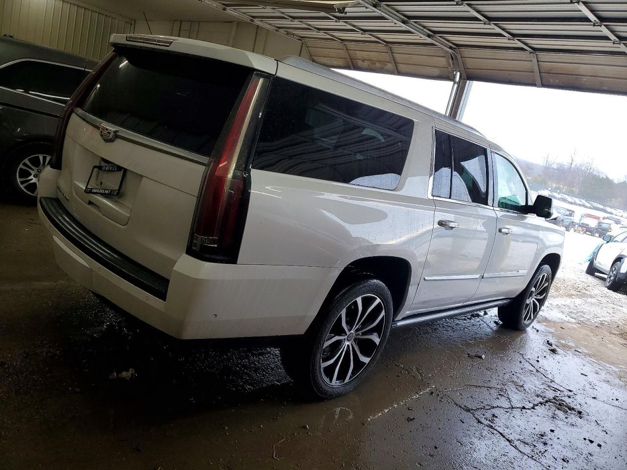 2017 Cadillac Escalade Esv Premium Luxury - Фото 3